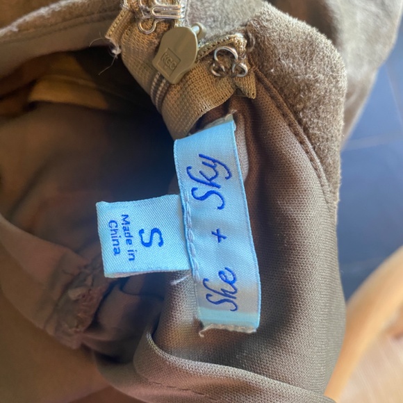 SHE & SKY short romper in faux suede women’s size  small - Picture 6 of 7